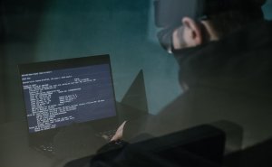 Нидерланды захотели расширить мандат спецслужб из-за «хакеров из России»