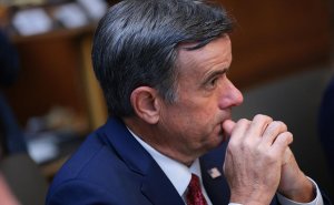 FT раскрыла новую роль главы ЦРУ в переговорах по Украине